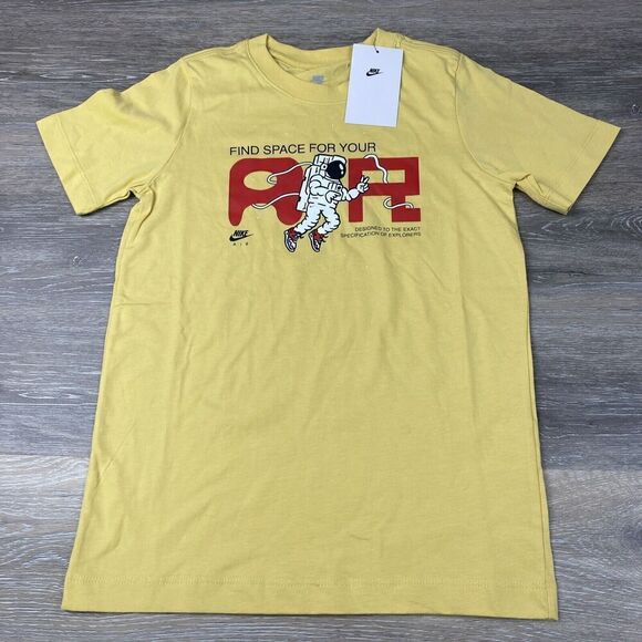 Nike Child T-Shirt Cotton Art. FN9618 Mod. Tee Air 1 - Yellow Size Small Read - Picture 1 of 8
